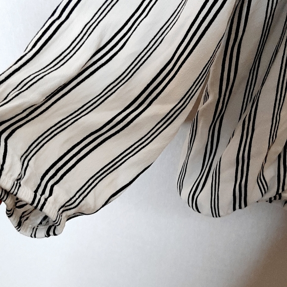 Torrid blouse - Picture 5 of 11